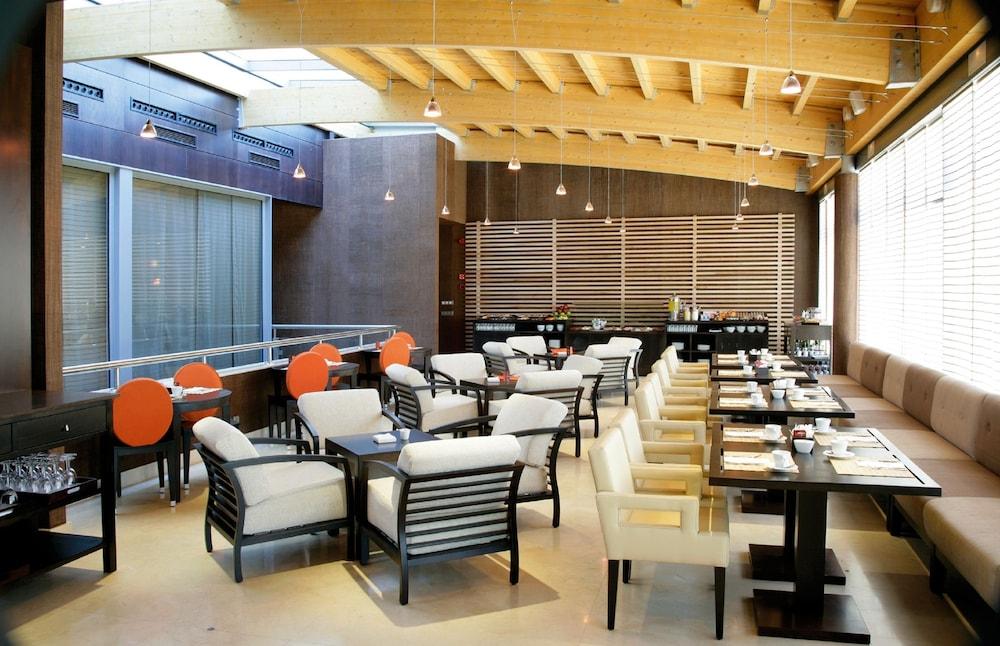 Nh Alcorcon Hotel Exterior photo
